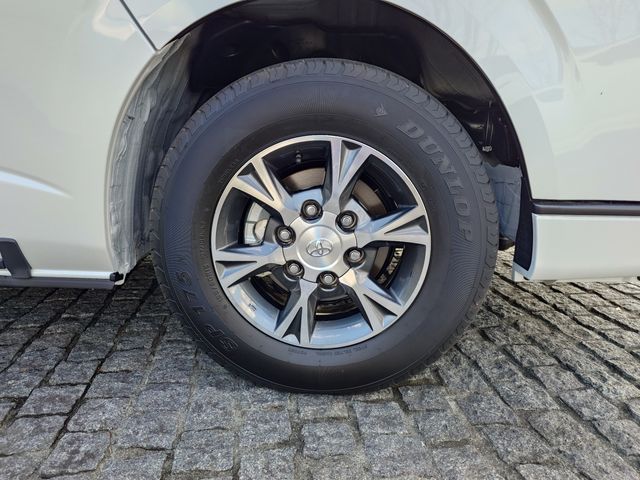 TOYOTA HIACE VAN 2WD 2025 Image 31