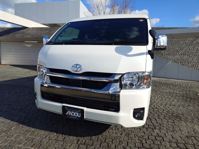 TOYOTA HIACE VAN 2WD 2025 Image 31