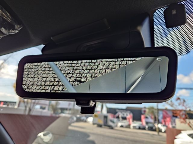 TOYOTA HIACE VAN 2WD 2025 Image 31