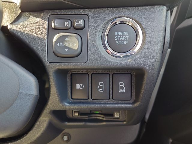 TOYOTA HIACE VAN 2WD 2025 Image 31