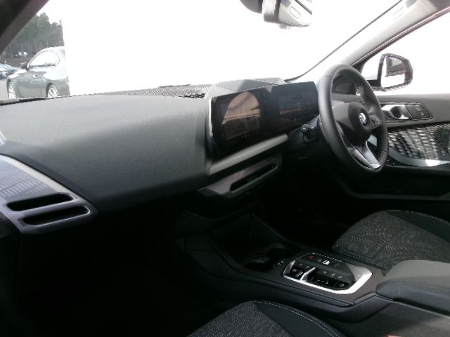 BMW 1SERIES 2025 Image 31