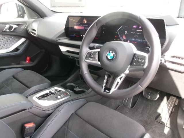BMW 1SERIES 2025 Image 31