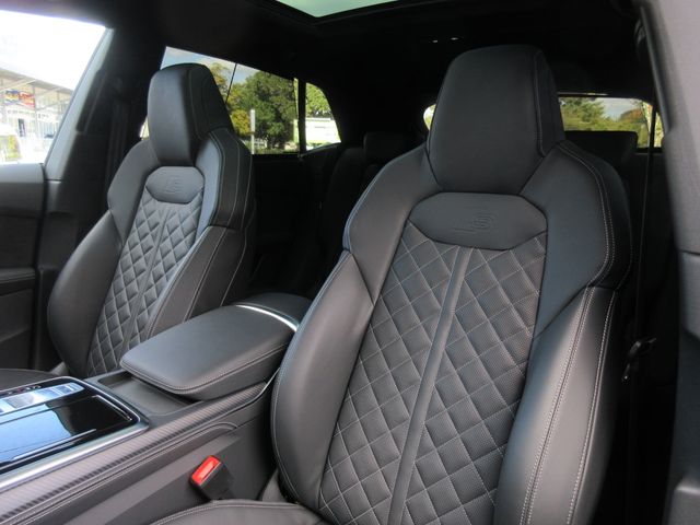 AUDI SQ8 2024 Image 31