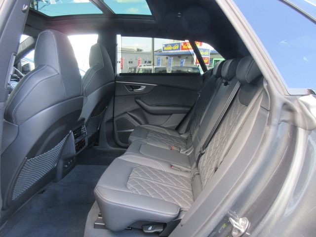 AUDI SQ8 2024 Image 31