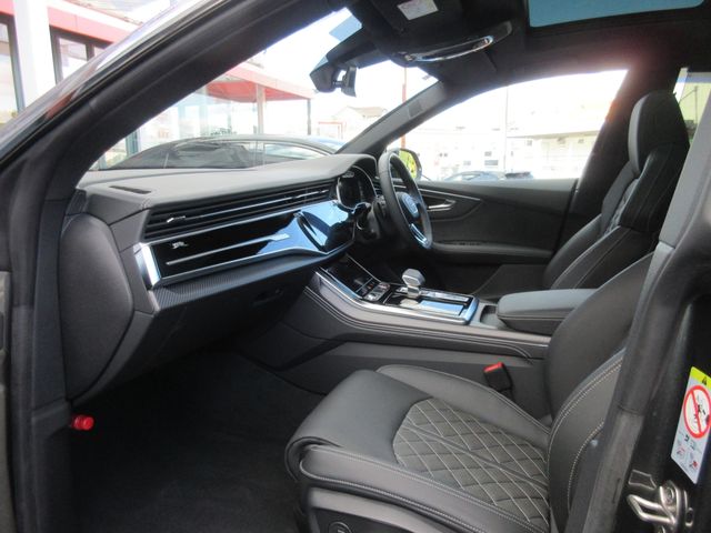 AUDI SQ8 2024 Image 31