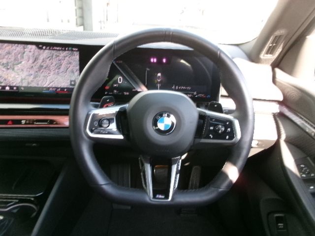 BMW 5SERIES SEDAN 2024 Image 31