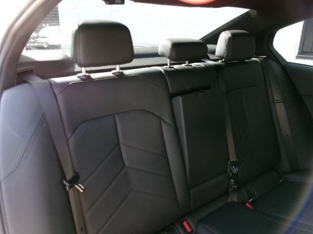 BMW 5SERIES SEDAN 2024 Image 31