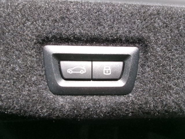 BMW 5SERIES SEDAN 2024 Image 31