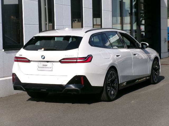 BMW 5SERIES TOURING 2025 Image 31