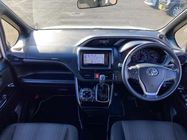 TOYOTA VOXY 4WD 2018 Image 31