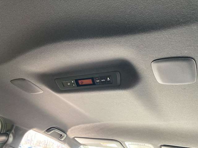 TOYOTA VOXY 4WD 2018 Image 31