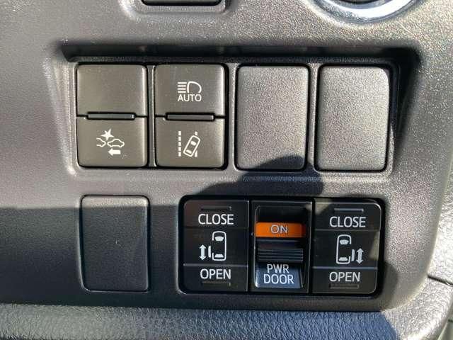 TOYOTA VOXY 4WD 2018 Image 31