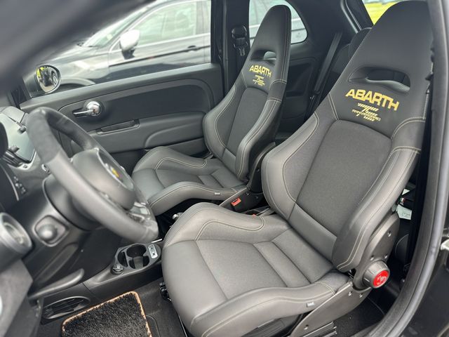 FIAT ABARTH 695 2024 Image 31