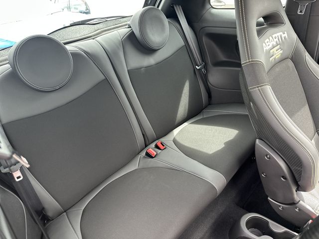 FIAT ABARTH 695 2024 Image 31