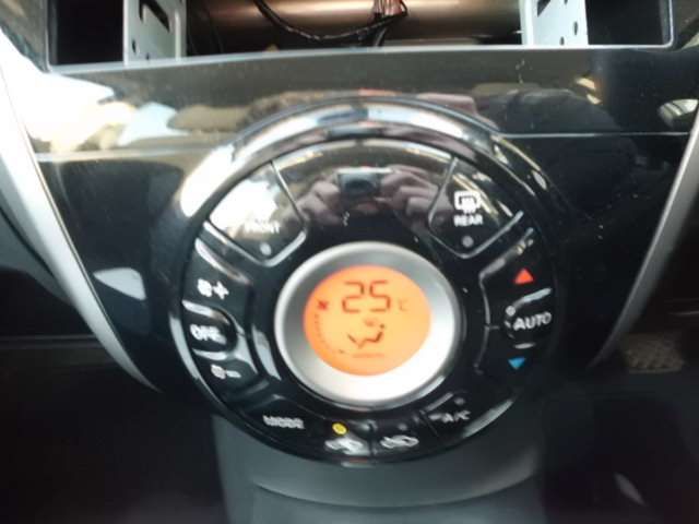 NISSAN NOTE 4WD 2014 Image 31