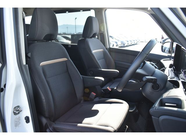 NISSAN SERENA  WG 2024 Image 31