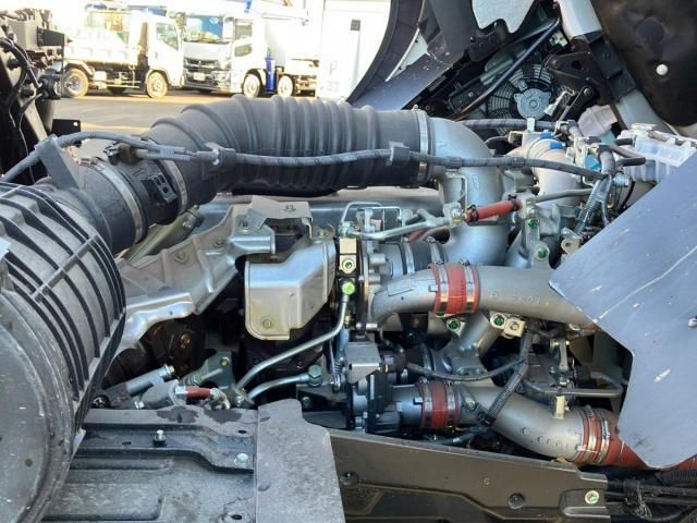 HINO PROFIA 2025 Image 31