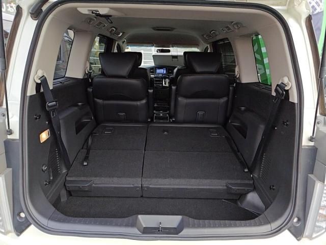 NISSAN ELGRAND 2014 Image 31