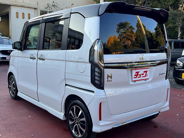 HONDA N BOX CUSTOM 2022 Image 31
