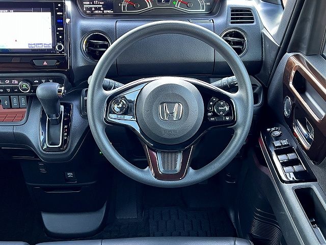 HONDA N BOX CUSTOM 2022 Image 31