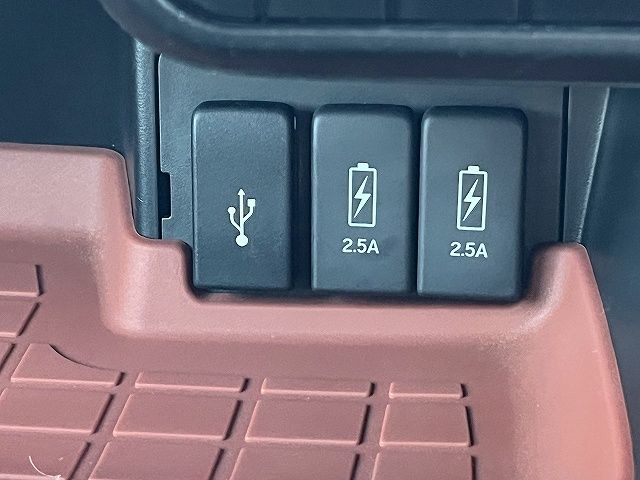 HONDA N BOX CUSTOM 2022 Image 31