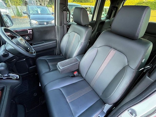 HONDA N BOX CUSTOM 2022 Image 31