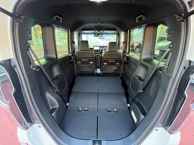 HONDA N BOX CUSTOM 2022 Image 31