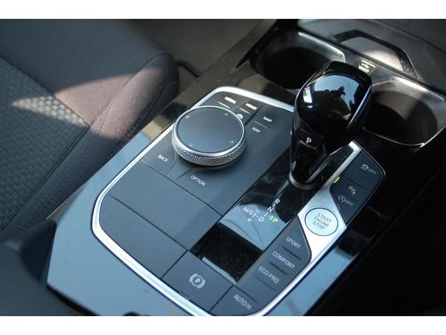 BMW 1SERIES 2020 Image 31