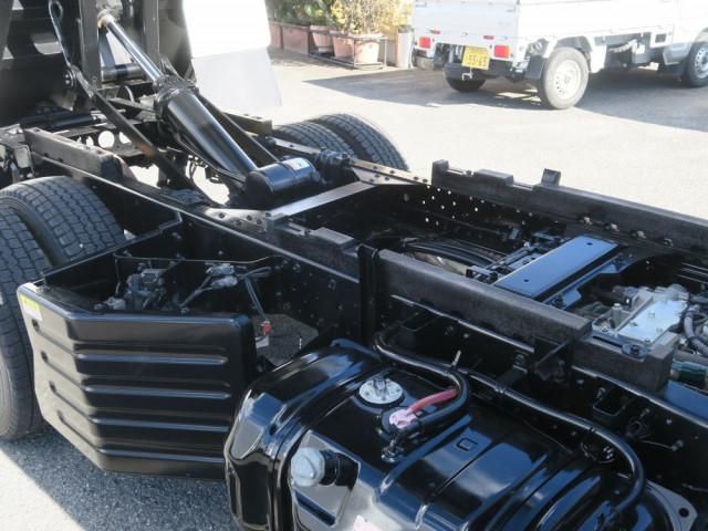 ISUZU ELF 2019 Image 31