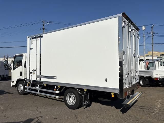 ISUZU ELF 2021 Image 31