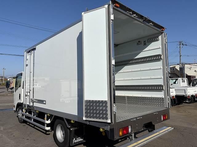 ISUZU ELF 2021 Image 31