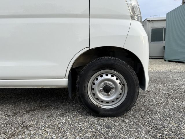 DAIHATSU HIJET CARGO 2013 Image 31