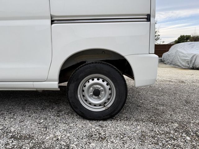 DAIHATSU HIJET CARGO 2013 Image 31