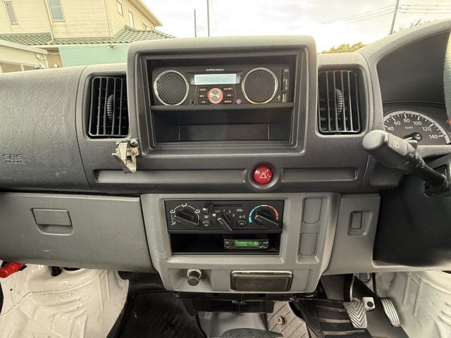 MITSUBISHI MINICAB VAN 2013 Image 31