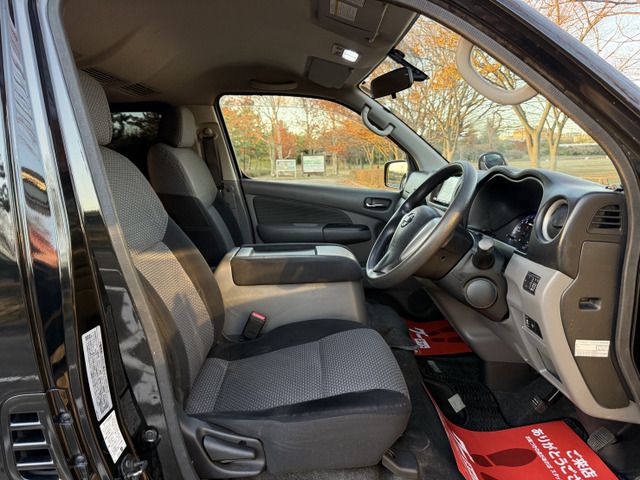 NISSAN NV350 CARAVAN 4WD 2014 Image 31