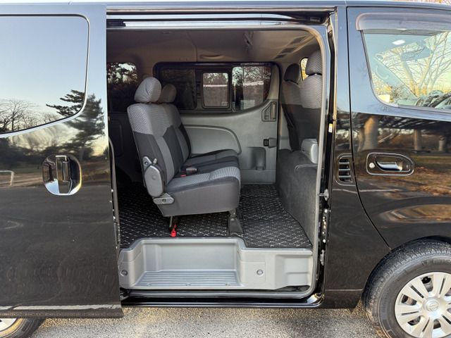 NISSAN NV350 CARAVAN 4WD 2014 Image 31