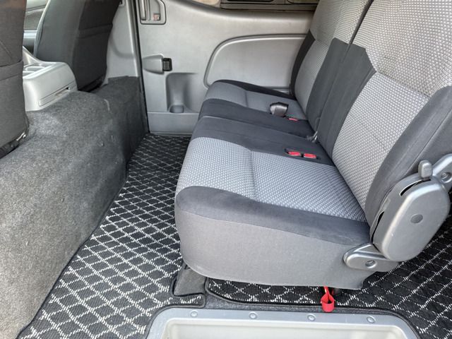 NISSAN NV350 CARAVAN 4WD 2014 Image 31