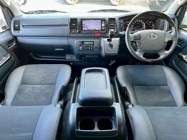 TOYOTA HIACE VAN 2WD 2019 Image 31