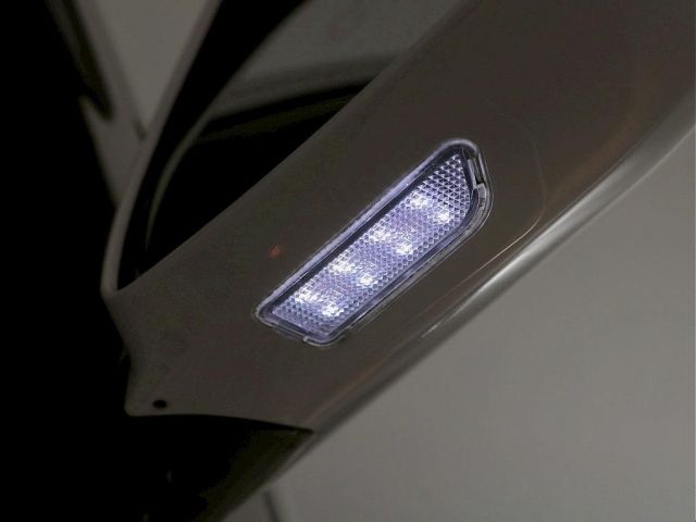 TOYOTA HIACE VAN 2WD 2019 Image 31