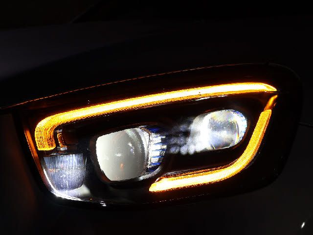 MERCEDES BENZ GLC CL 2019 Image 31