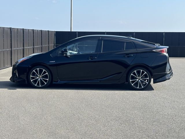 TOYOTA PRIUS 2016 Image 31