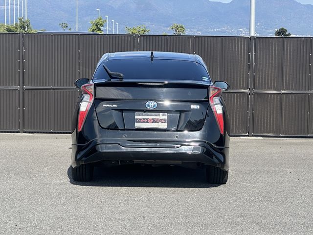 TOYOTA PRIUS 2016 Image 31