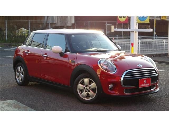 BMW MINI COOPER 5DOO 2016 Image 31