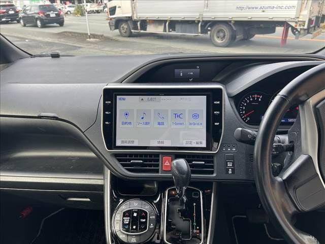 TOYOTA VOXY 2019 Image 31