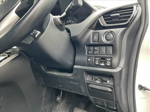 TOYOTA VOXY 2019 Image 31