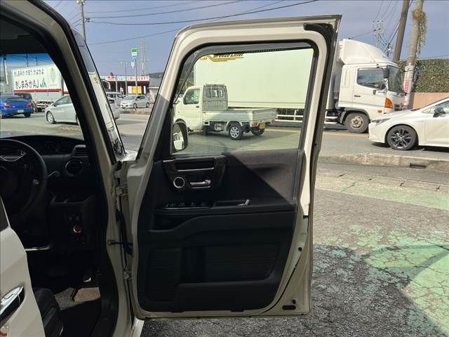 HONDA N BOX CUSTOM 2019 Image 31