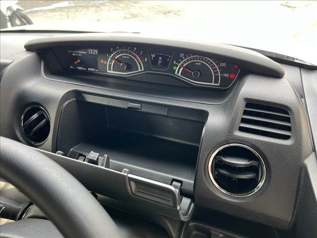 HONDA N BOX CUSTOM 2019 Image 31