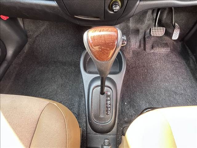 DAIHATSU MIRA GINO 2008 Image 31