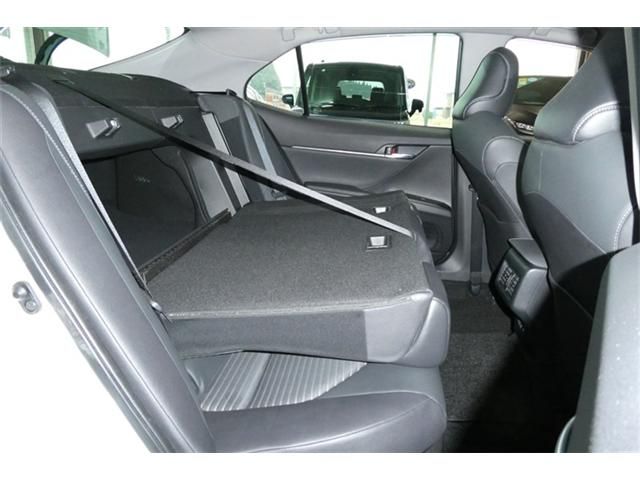 TOYOTA CAMRY HYBRID 2022 Image 31