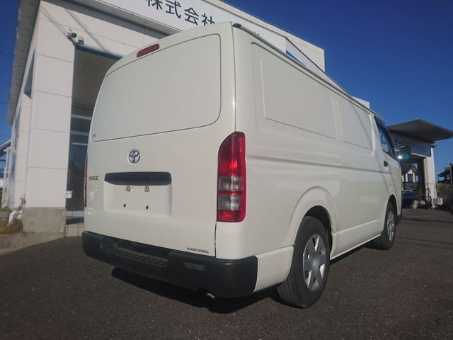 TOYOTA HIACE VAN 2WD 2020 Image 31